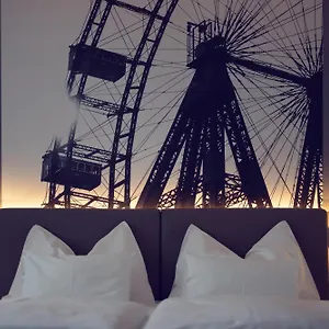 Roomz & Conference Center Prater Hotel