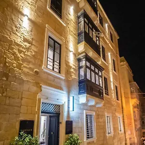 https://the-barrister-hotel.hotelssaintjulians.com